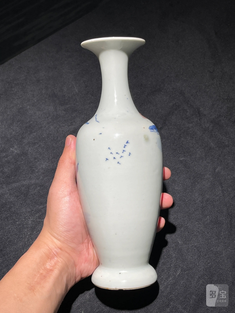 清晚期 青花釉里红山水纹柳叶瓶 - 图4